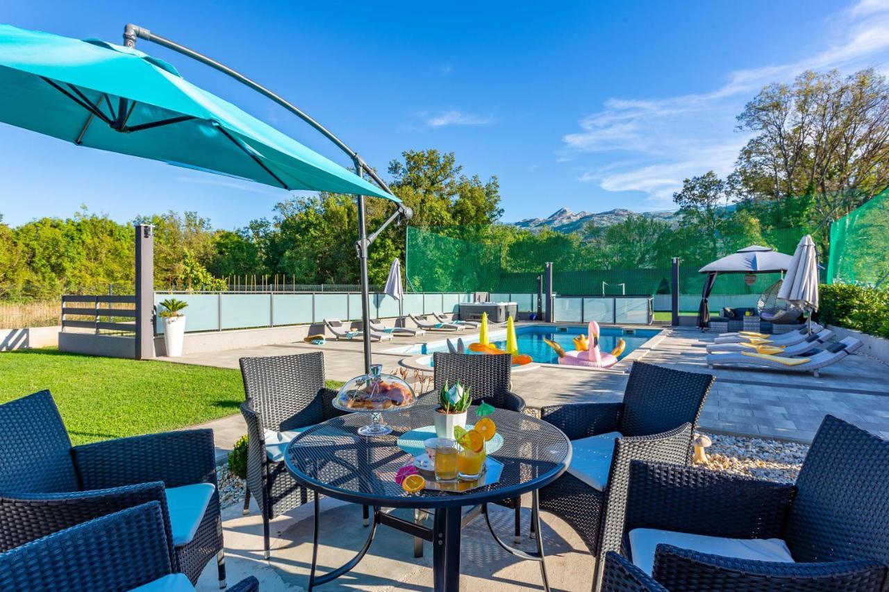 Villa Maris Dugopolje Ngoại thất bức ảnh