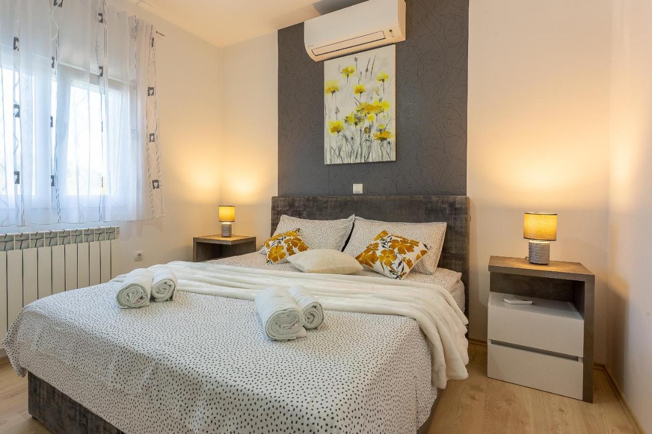 Villa Maris Dugopolje Ngoại thất bức ảnh