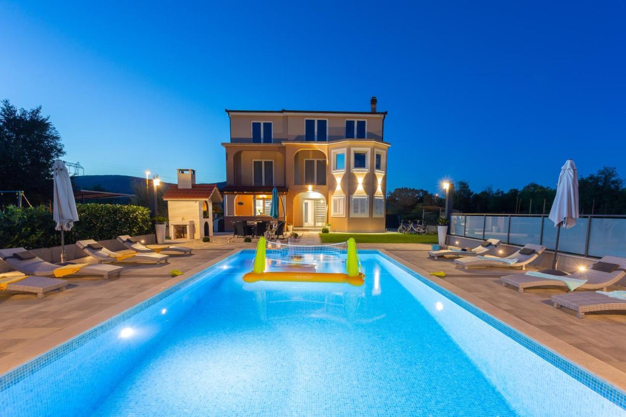 Villa Maris Dugopolje Ngoại thất bức ảnh